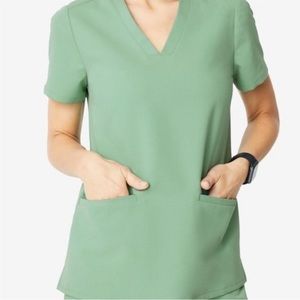 Figs Technical Casma Three Pocket Scrub Top Womens Size XS Jade V-Neck